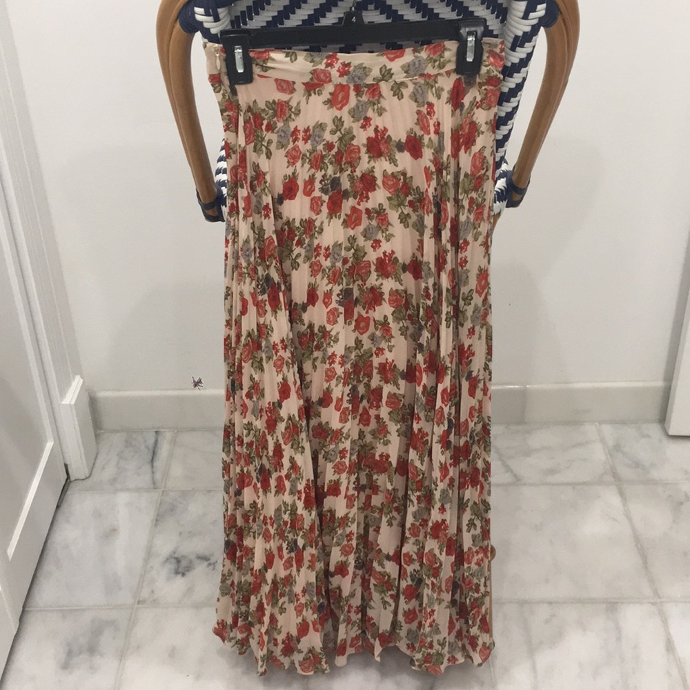 Cremieux skirt floral 😍😍😍